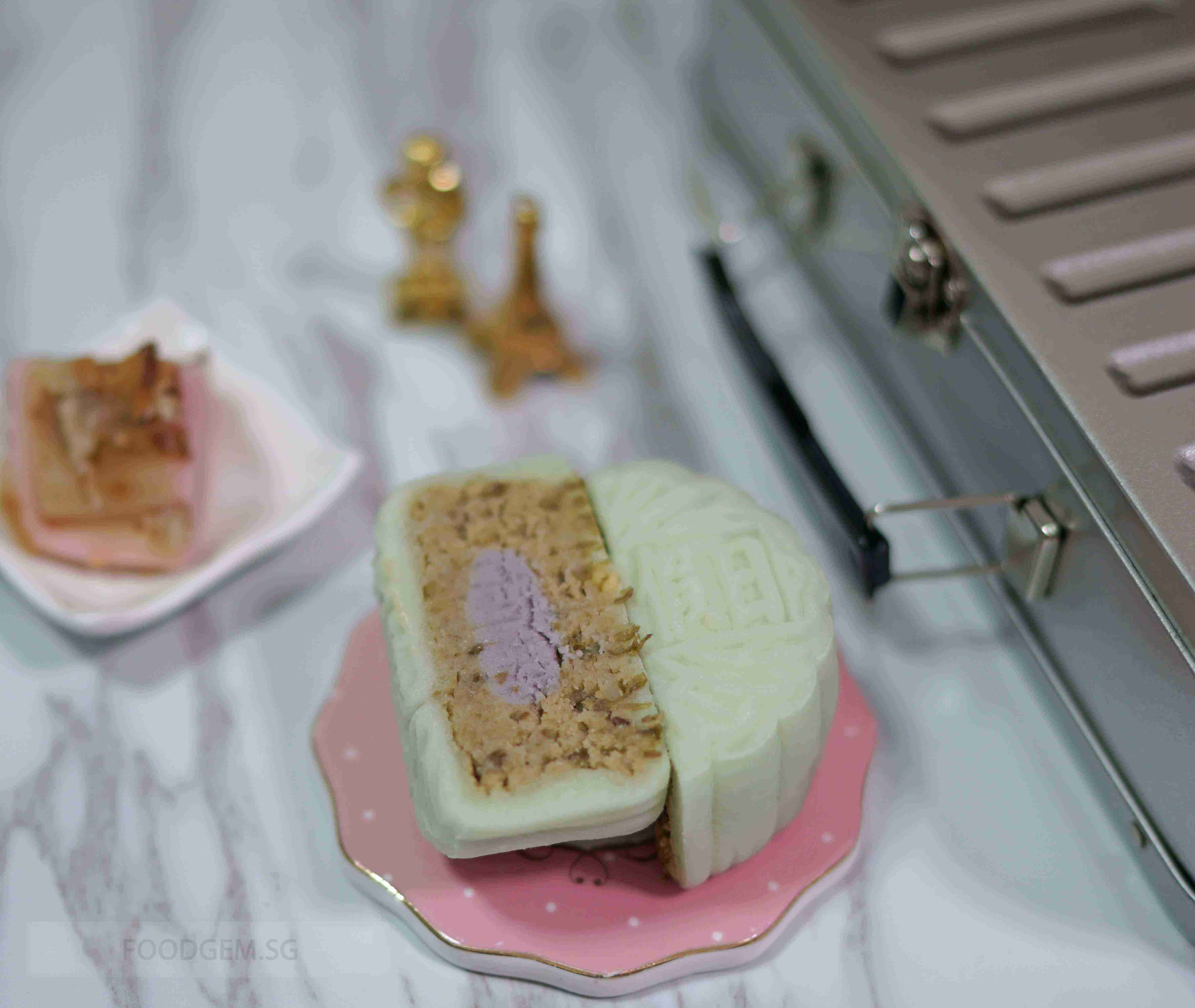 crowne-plaza-mooncake-1