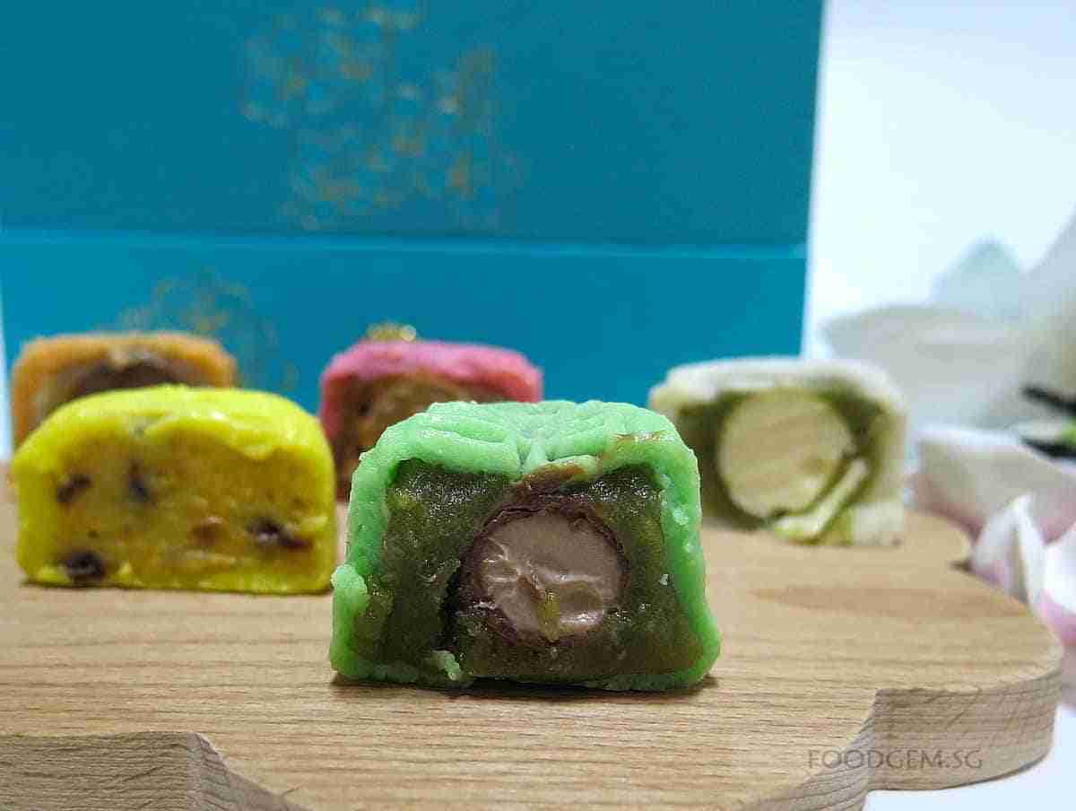 holiday-inn-singapore-atrium-mooncake-2