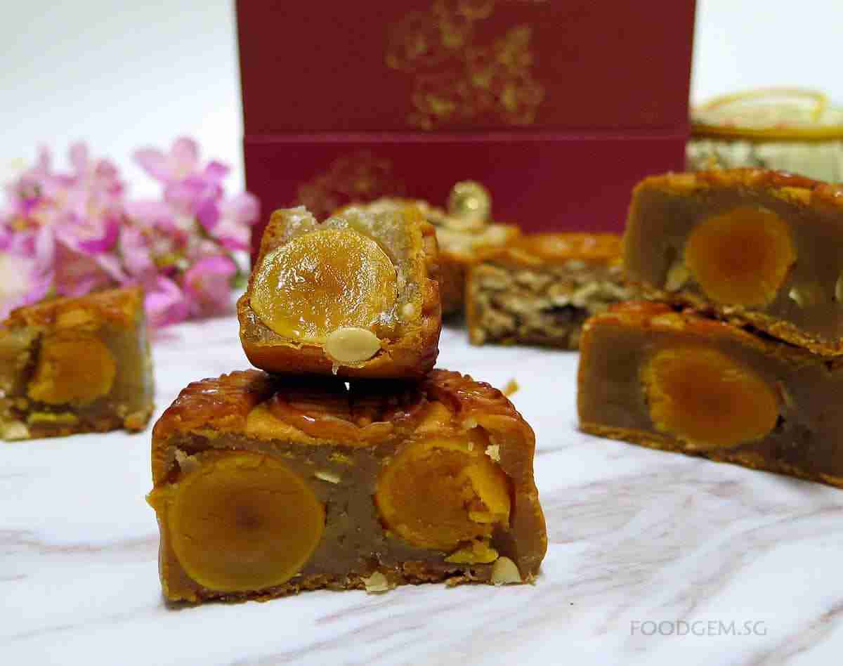 holiday-inn-singapore-atrium-mooncake