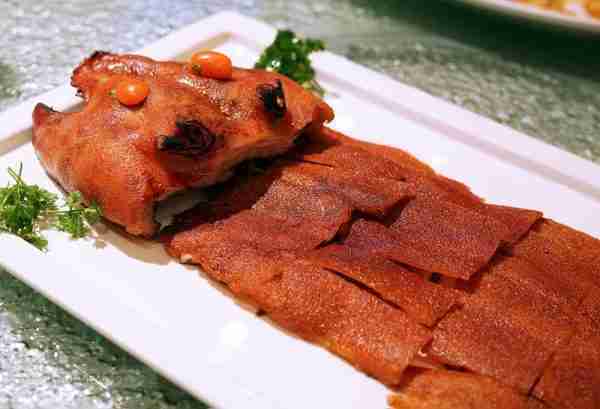 chui-huay-lim-teochew-cuisine-sucking-pig